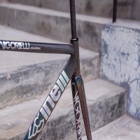 Cinelli Vigorelli Shark Track Holographic Semi Hitam
