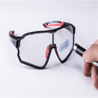 Kacamata Olaharaga Sepeda ROCKBROS Photochromic UV400 Warna Hitam