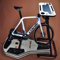 Meja trainer Ridenow